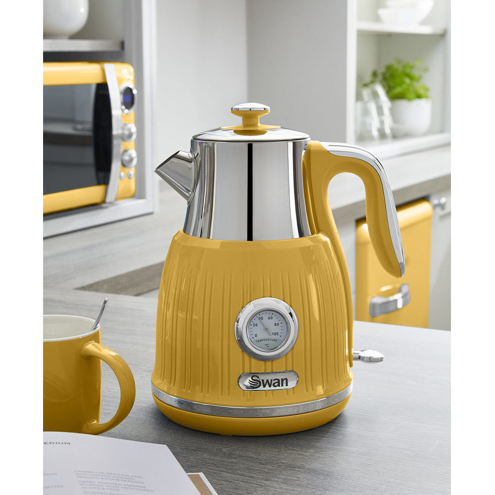 Swan SK31040YELN Retro Waterkoker 1.5 Liter Geel