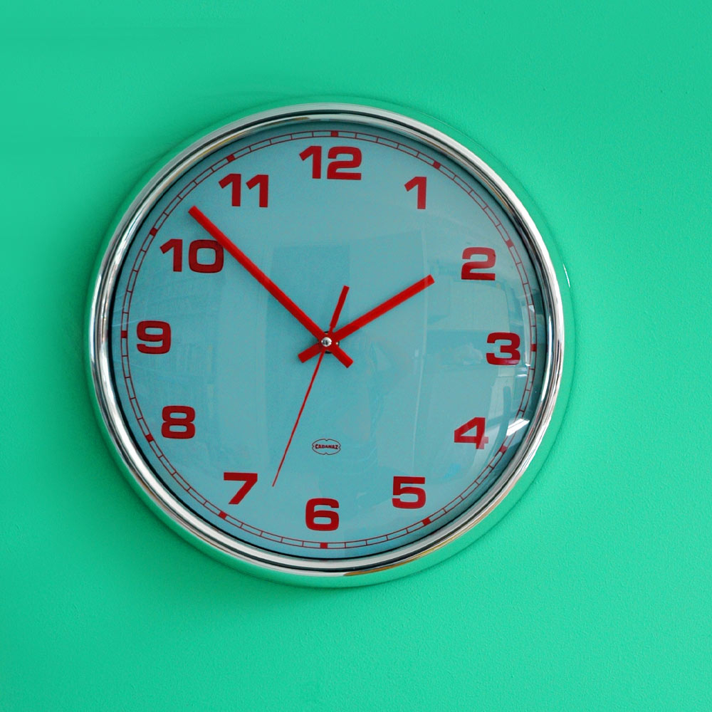 Retro wandklok arctic blue