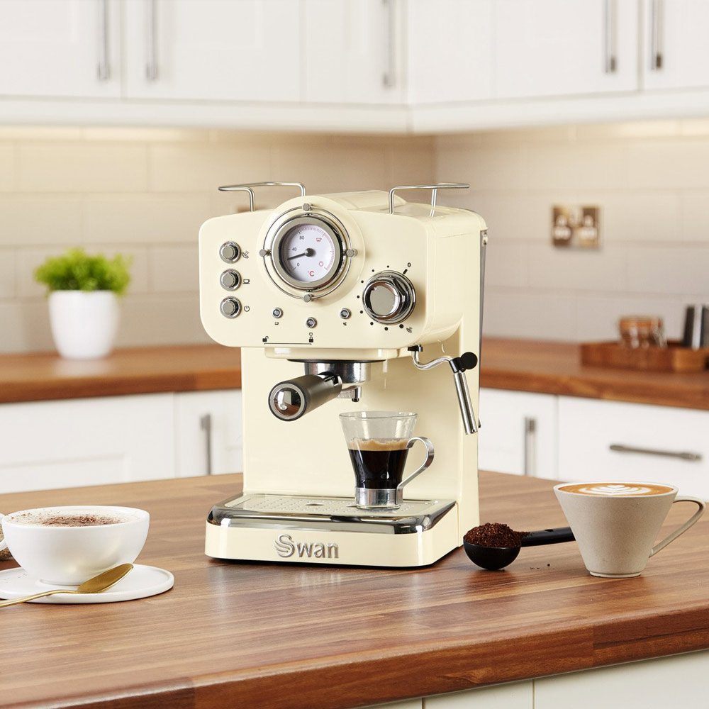 Retro espressomachine creme