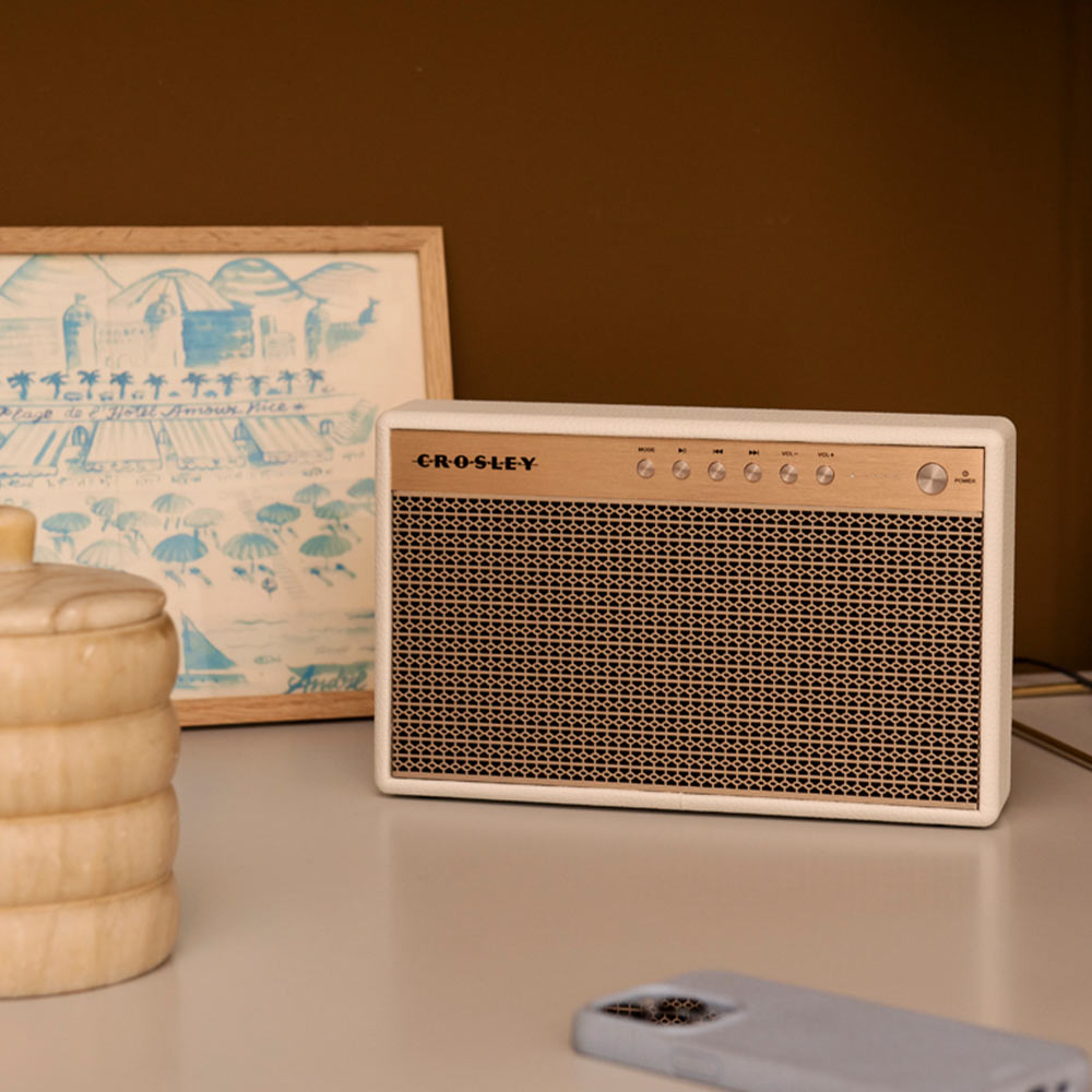 Crosley Montero retro Bluetooth speaker wit Crosley Montero retro Bluetooth speaker wit
