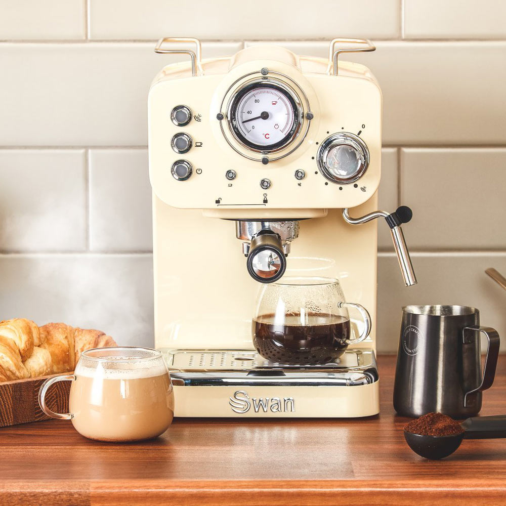 Retro espressomachine creme