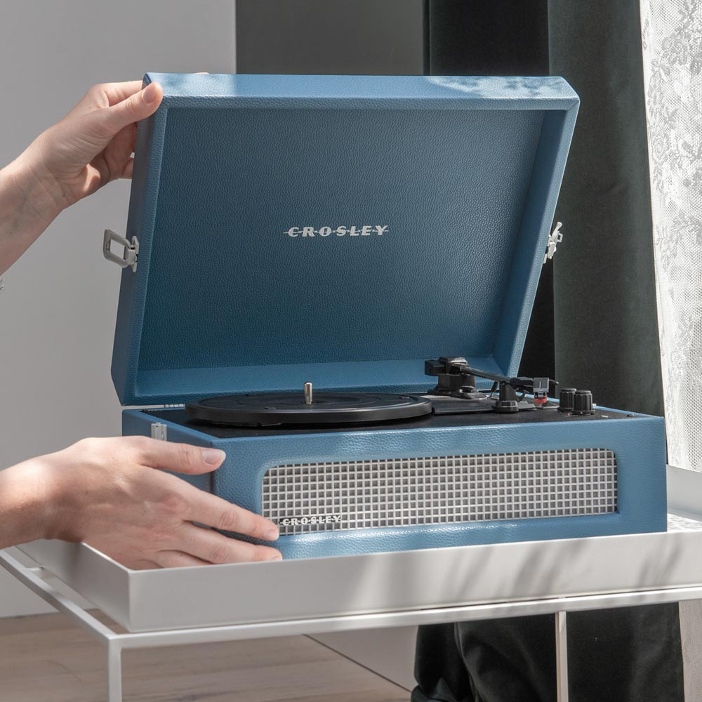 Crosley Voyager retro platenspeler washed blue