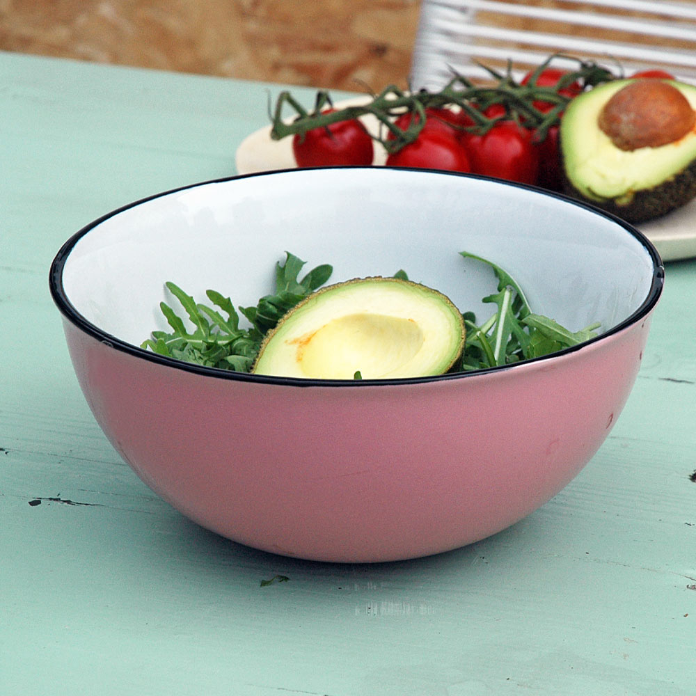 Retro saladeschaal emaille  geinspireerd cinnamon pink