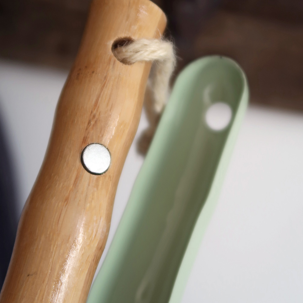 Retro stoffer en blik vintage green